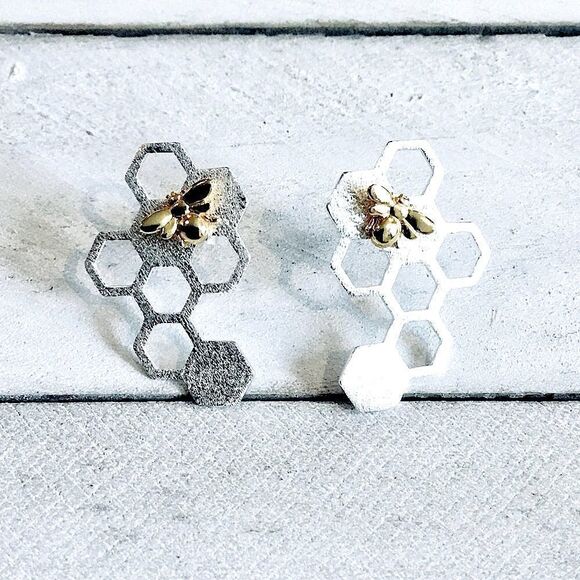 SILVER AND GOLD honeycomb earrings - Picture 1 of 3
